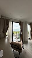 The Deck Otel