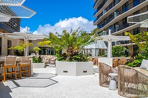 Luxury Sun Berry Residence