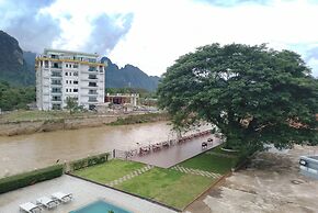 Lisha Grand Riverside Hotel