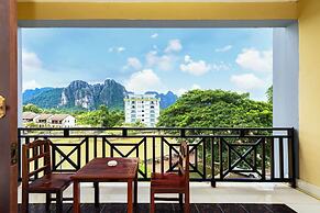 Lisha Grand Riverside Hotel