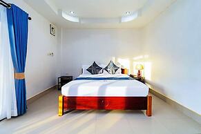 Lisha Grand Riverside Hotel