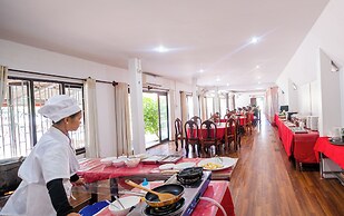 Lisha Grand Riverside Hotel
