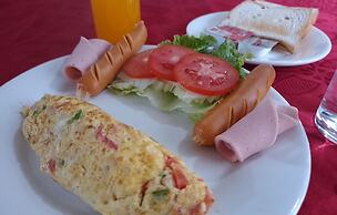 Lisha Grand Riverside Hotel