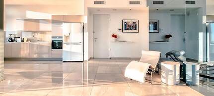 Hayarkon Blue Sea I in Tel Aviv-yafo