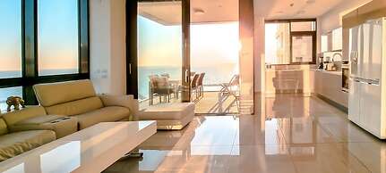 Hayarkon Blue Sea I in Tel Aviv-yafo