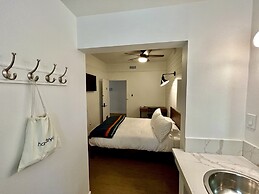 Sierra Motor Lodge