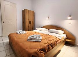 Eleni Apartments Sant George Beach