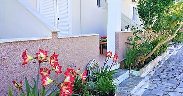 Eleni Apartments Sant George Beach