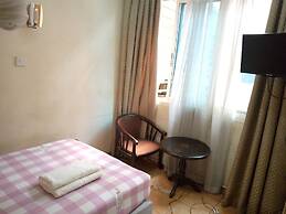 DOUBLE FIVE HOTEL