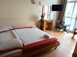 DOUBLE FIVE HOTEL