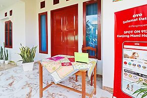 SPOT ON 91222 Kanjeng Mami Homestay Syariah