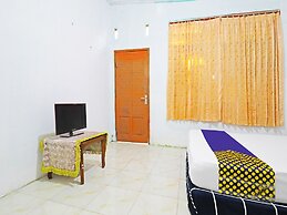 SPOT ON 91222 Kanjeng Mami Homestay Syariah