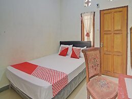 SPOT ON 92281 Susupuan KostNearTaman Deki Lestari