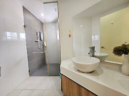 Crest Residence Klcc