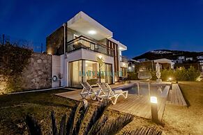 Farilya Villas by Important Group Travel