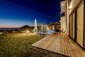 Farilya Villas by Important Group Travel