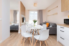 Osiedle Latarników Apartment by Renters