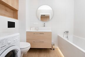 Osiedle Latarników Apartment by Renters