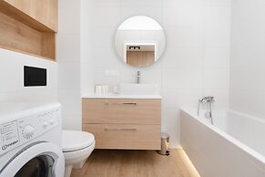 Osiedle Latarników Apartment by Renters