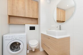 Osiedle Latarników Apartment by Renters