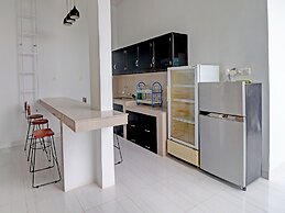 OYO 92057 Reny Kost Syariah