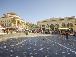 Sanders Home Suites - Cheerful Downtown Studio