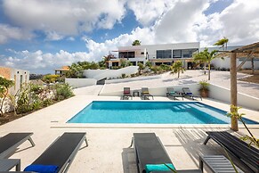 Sasha Apartment - Panoramic View With Pool