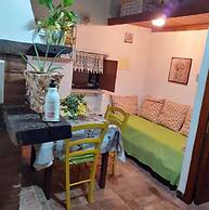 The Little House of Vacone Italy