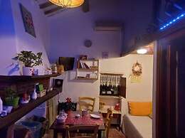 The Little House of Vacone Italy