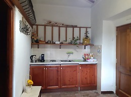 The Little House of Vacone Italy