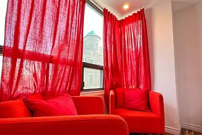 Chic Townhome With Garage Dt Mtl