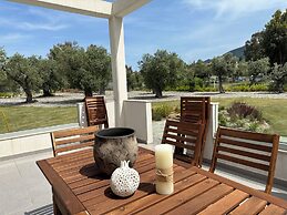 Luxury Rental Villa for 14 People