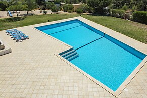 Villa Victoria With Pool and air con