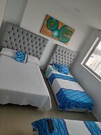 2 Bedroom Beachfront Apartment 2p1-al2 With Pool And Wifi