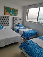 2 Bedroom Beachfront Apartment 2p1-al2 With Pool And Wifi