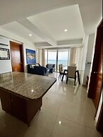 2 Bedroom Beachfront Apartment 2p1-al With Pool And Wifi
