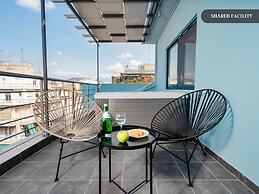 Sanders Home Suites - Charming Downtown Studio