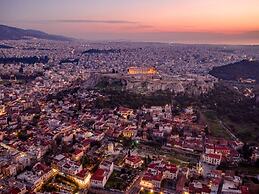 Sanders Home Suites - Charming Downtown Studio