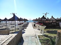 Golem Beach Front Apartment Resort