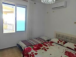 Golem Beach Front Apartment Resort