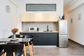 Sanders Home Suites - Cute Downtown 1-bdr. Apt