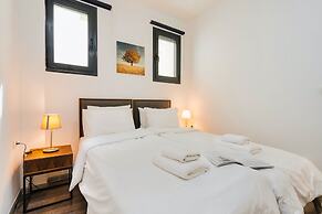 Sanders Home Suites - Cute Downtown 1-bdr. Apt