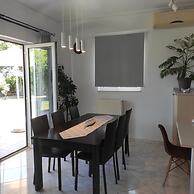 Sea Breeze Villa With Stunning sea View Near Rethymno Town and the Bea