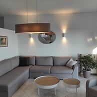 Sea Breeze Villa With Stunning sea View Near Rethymno Town and the Bea