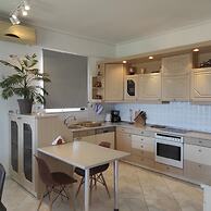 Sea Breeze Villa With Stunning sea View Near Rethymno Town and the Bea