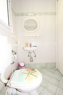 Room-pelagos Studios by Frangki