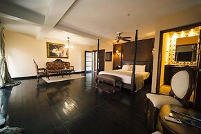 8aps-4 Luxury House in the Historic Center With Pool Air Conditioning 