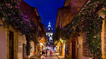 8aps-4 Luxury House in the Historic Center With Pool Air Conditioning 