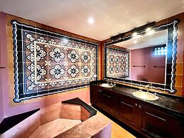 8aps-4 Luxury House in the Historic Center With Pool Air Conditioning 