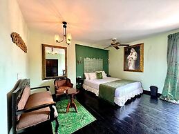 8aps-4 Luxury House in the Historic Center With Pool Air Conditioning 